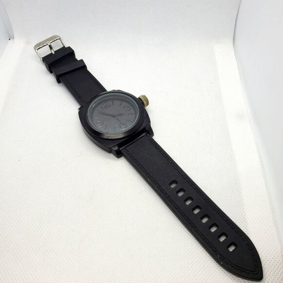 Black Watch   - Picture 1 of 8